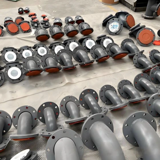 PTFE-ausgekleideter Rohrbogen für chemische Rohrleitungen