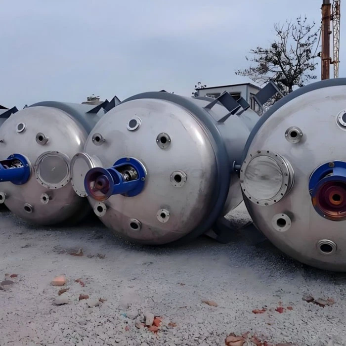 Mit PTFE ausgekleideter chemischer Reaktionstank
